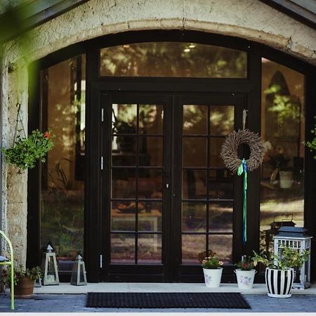Lawendowa Stajnia Bed & Breakfast Lwowek Slaski Bagian luar foto